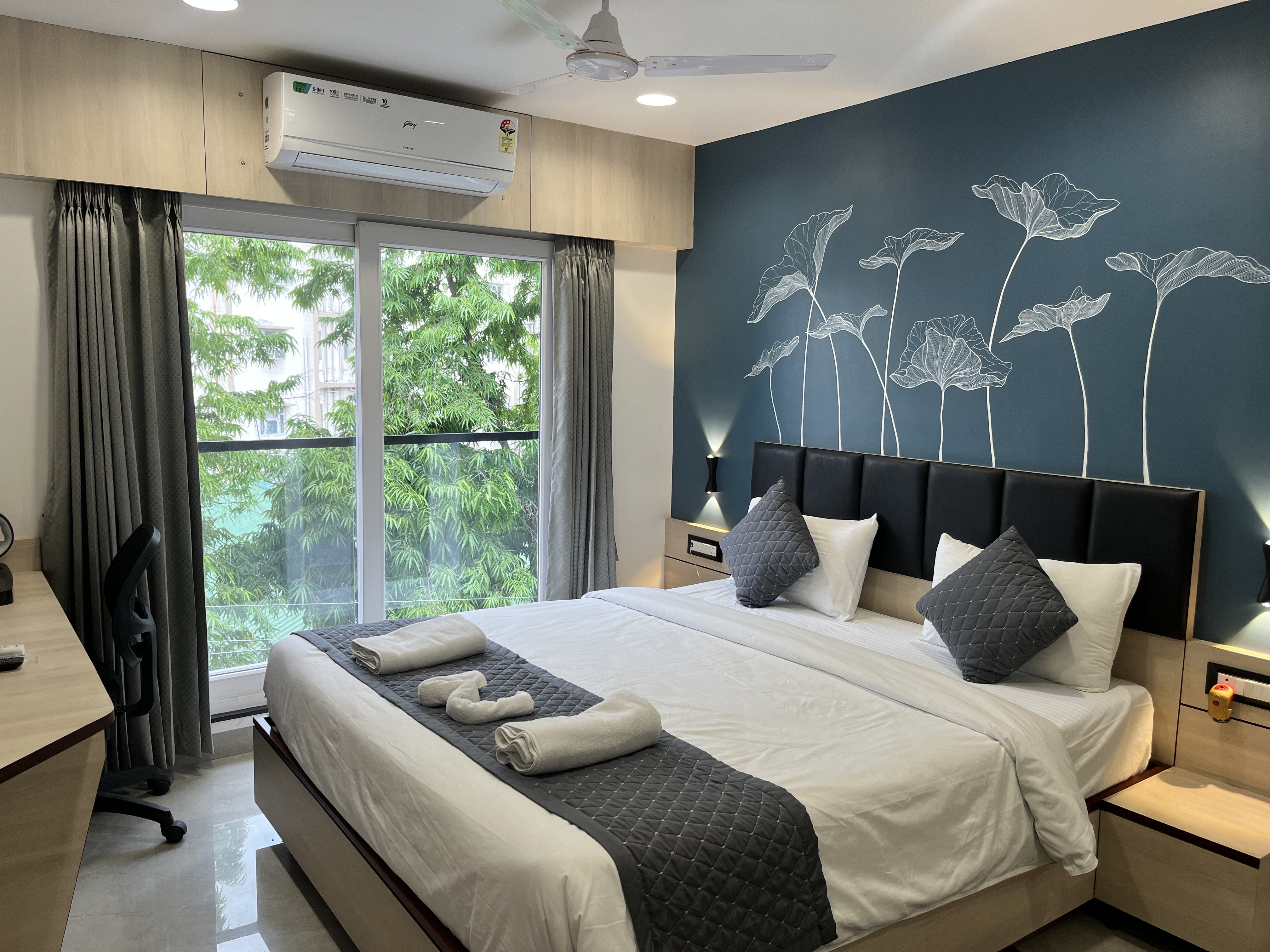 Room Image 1